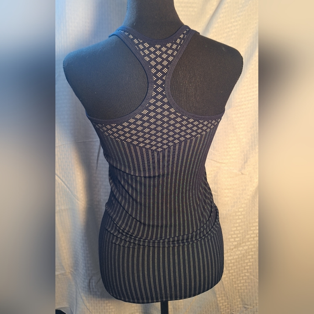 🪩ATHLETA womens tank top. Size: XS - Picture 4 of 5